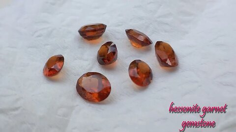 hessonite garnet gemstone