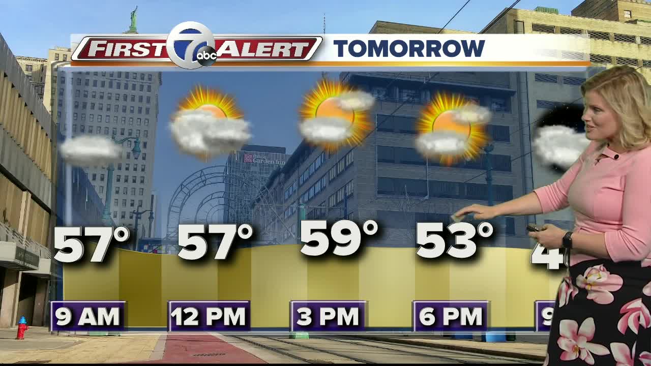 7 First Alert Forecast 1011 - Noon