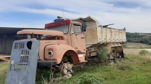 Caminhões Abandonados Parte 120