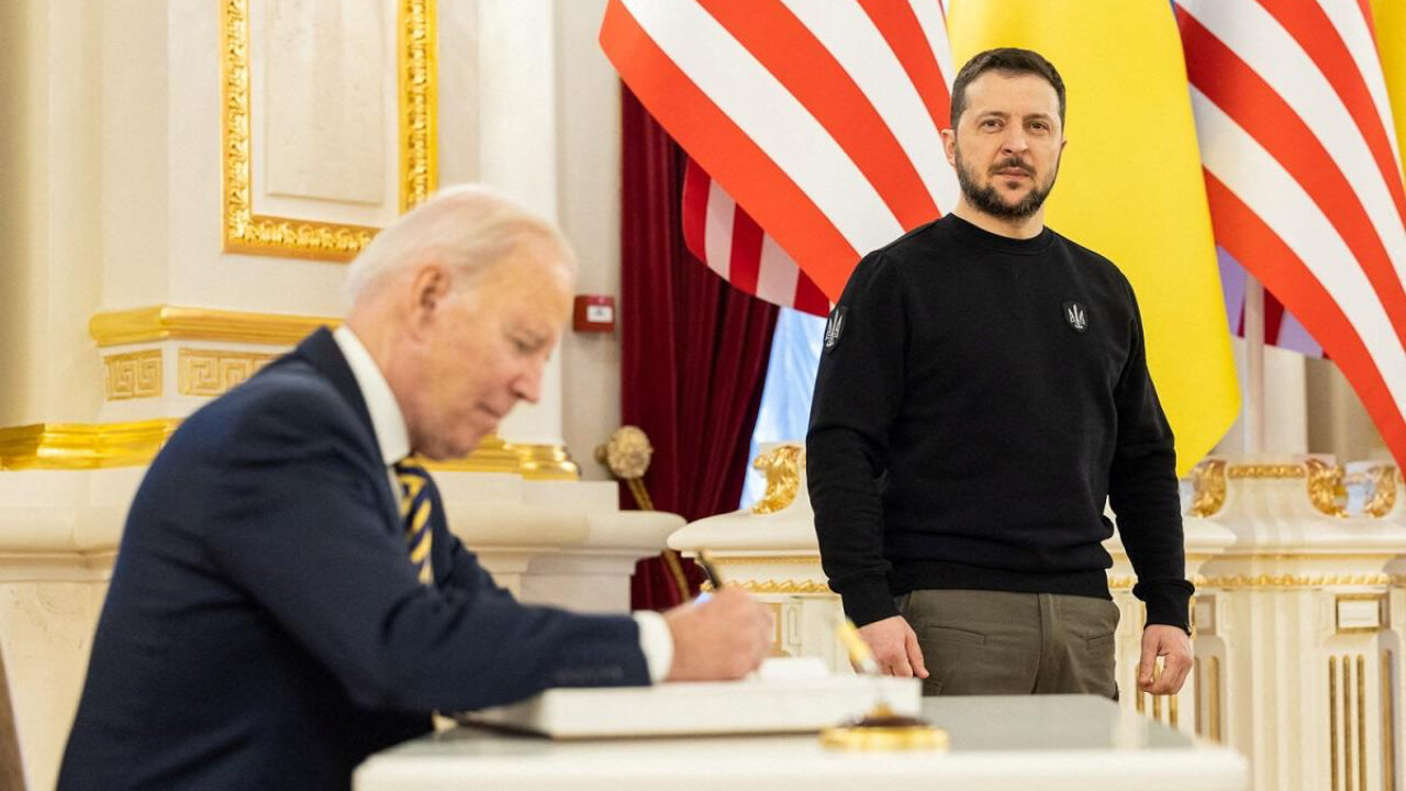 Biden To Send NUKES To Ukraine?