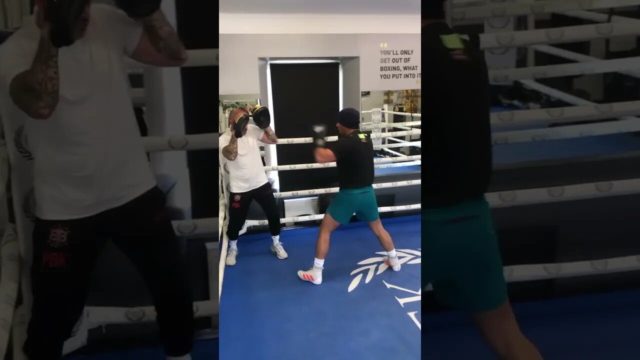 James English back training for a fight 🥊