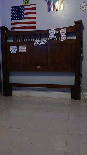 HAPPY SATURDAY EVENING. FELIZ SÁBADO NOCHE.