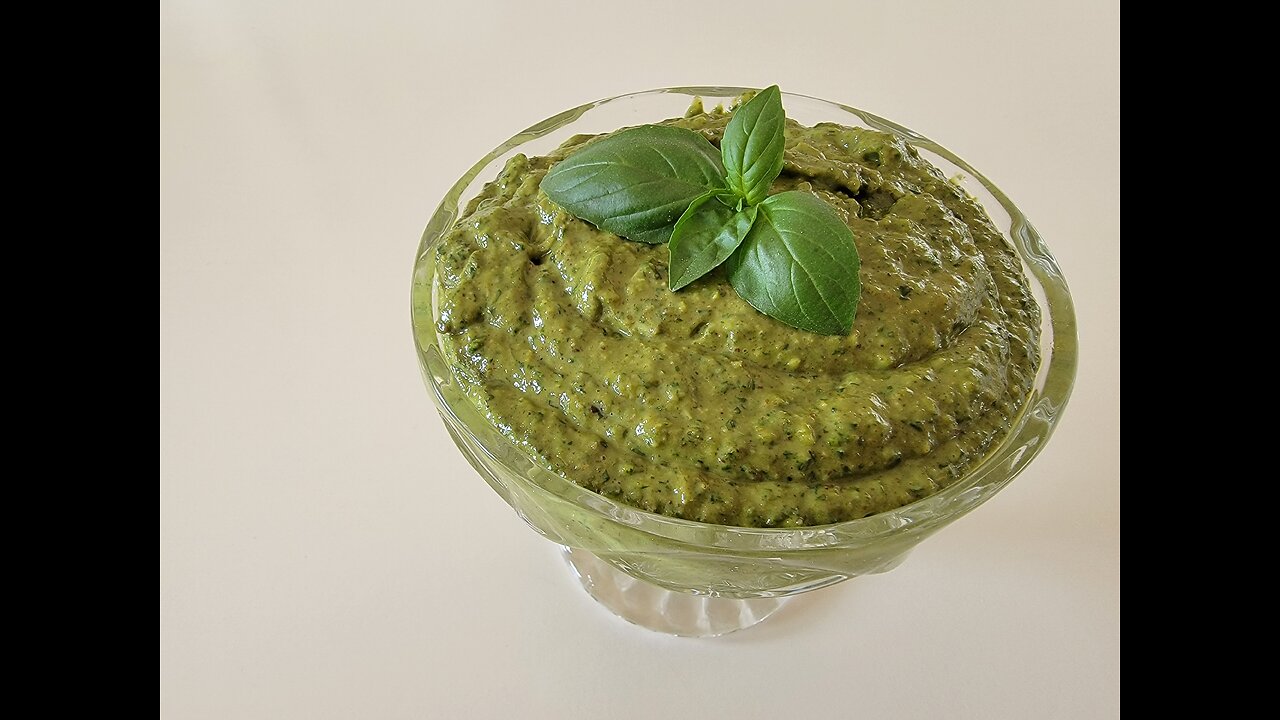 Fresh Vegan Basil Pesto: A Step-by-Step Guide