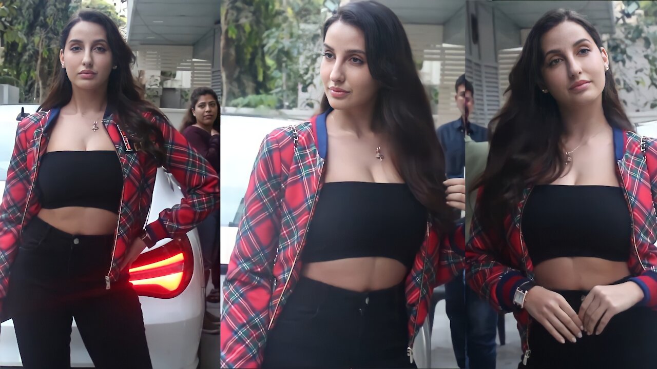 Nora Fatehi Looking Hot In Black Dress