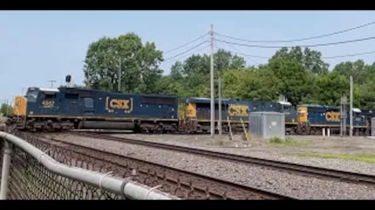 CSX Q635 with SD70MAC Leading on Trash Train from Marion, Ohio July 24, 2021