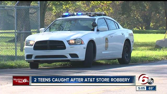 Teens caught after AT&T store robbery