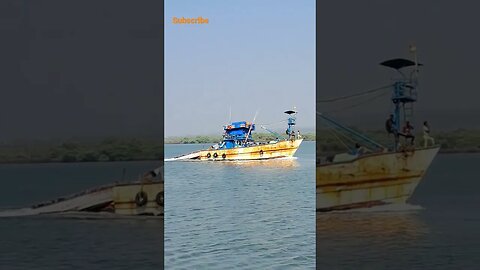 #viral #youtubeshorts #naturephotography #shortvideo #goa #shorts #trawler #boatfishing #nature