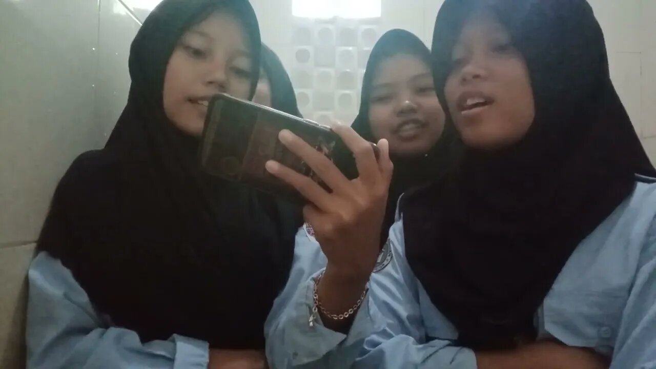 Karya Siswi SMKN WINONGAN//nyanyi jawa//Seni dalam bernyanyi bahasa jawa