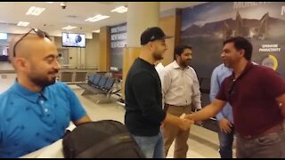 SOUTH AFRICA - Cape Town - Maher Zain arrives at airport (Cell Pics and vid) (N3j)