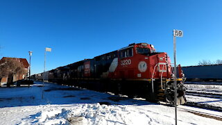 CN 3220 & GECX 2040 Engines Westbound Manifest In Ontario