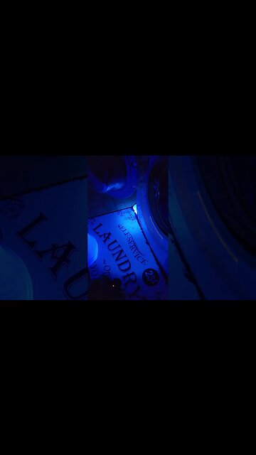 OLIGHT Seeker 4 Mini EDC 18350 Flashlight with UV Light