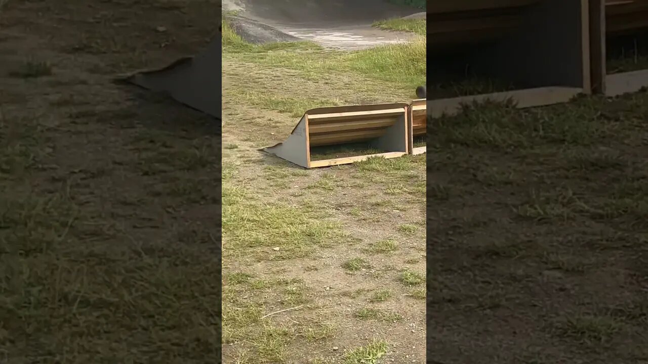 Traxxas XRT jumps over YouTubers!!