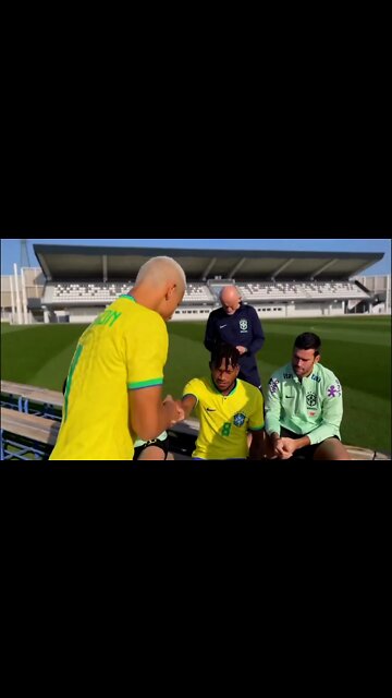 'This seat is for Neymar!' | Richarlison's joke argument with Fred goes viral