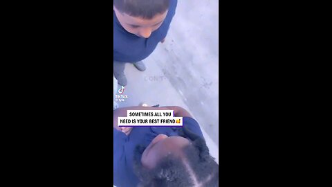 Wholesome: Boy helping console his friend after she was called dumb. Try not to smile.