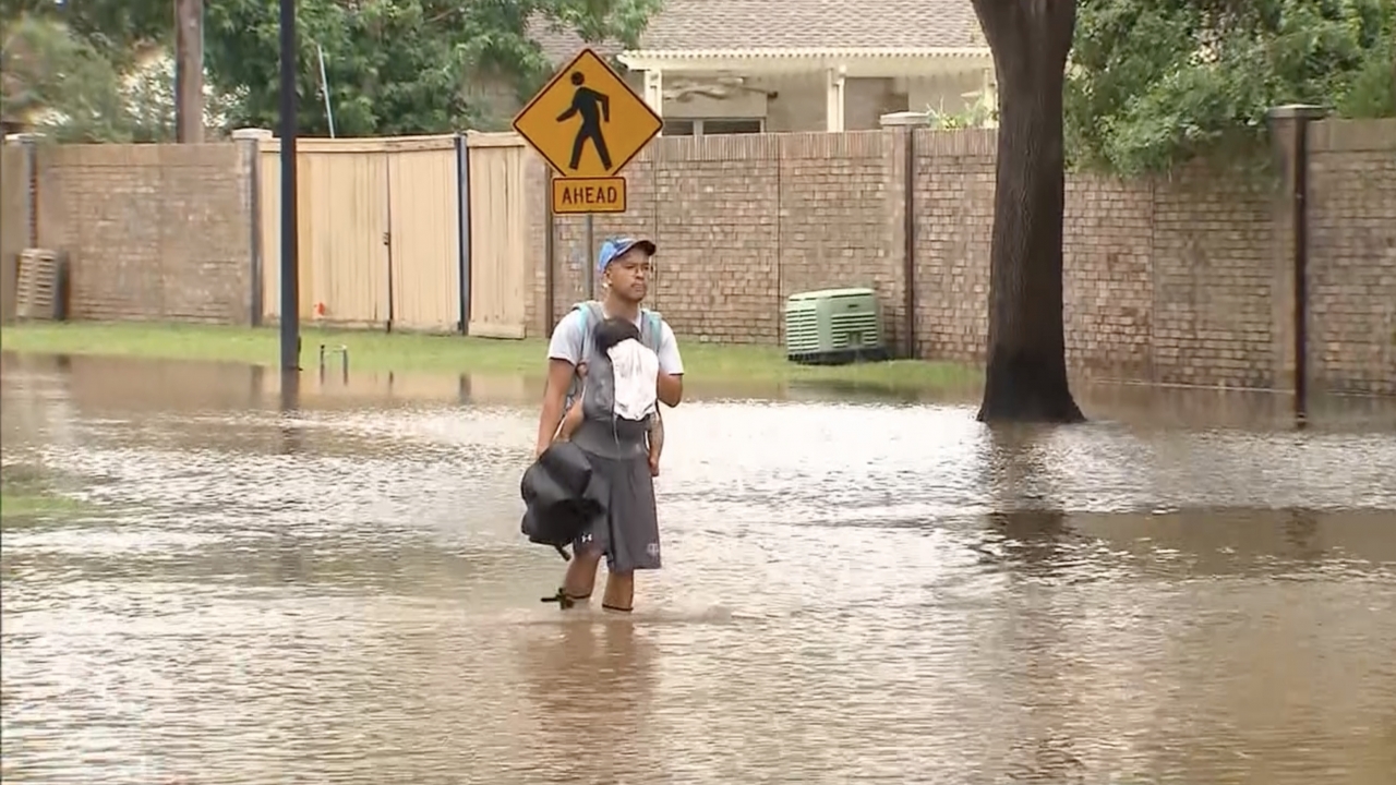 Texas And Louisiana Brace For More Flooding Over The Weekend