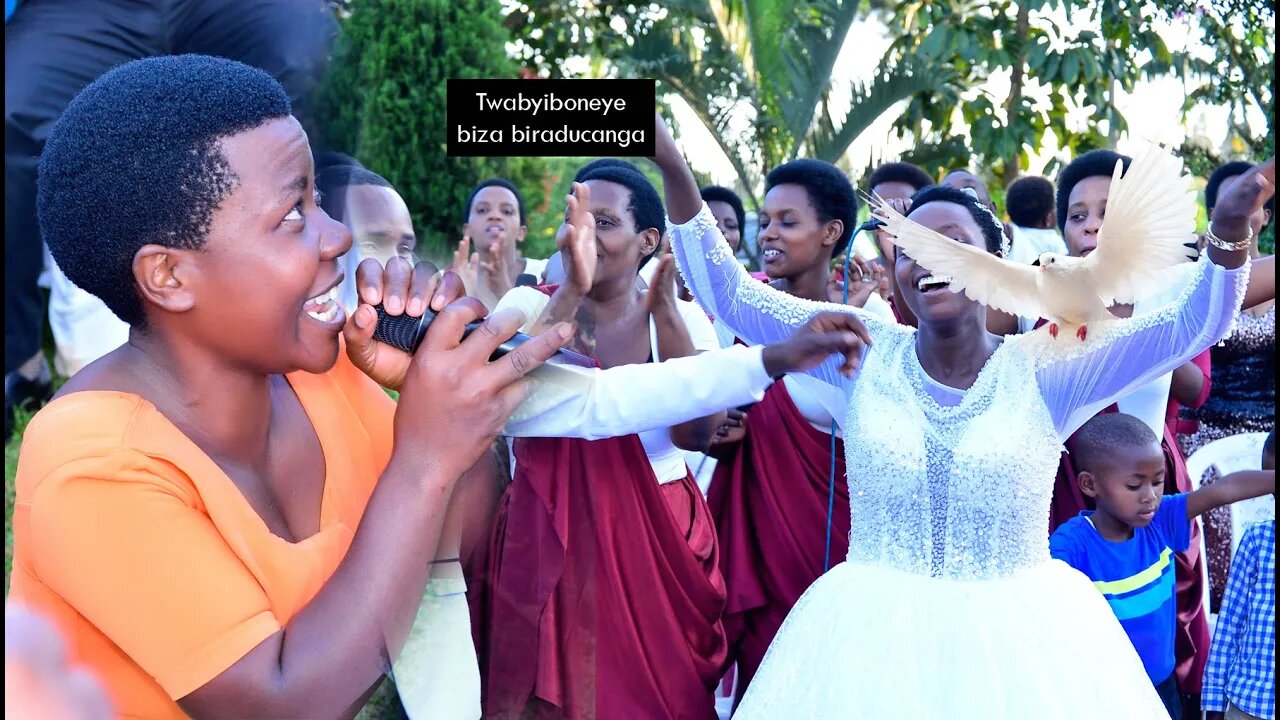 WA MUGENI PATOSIS ZAMANUKIYE/ABANTU BARUMIRWA/UBUKWE BWA OLIVE & SAMUEL/AFRICAN WEDDING
