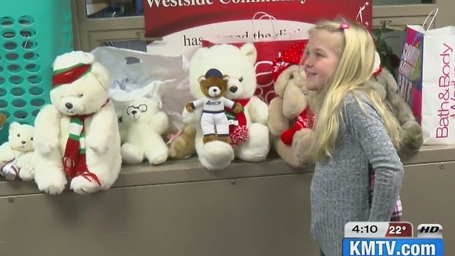 Prairie Lane student gives back for the holidays