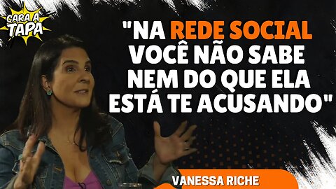 AS REDES SOCIAIS ESTÃO DECIDINDO O QUE VOCÊ DEVE ASSISTIR