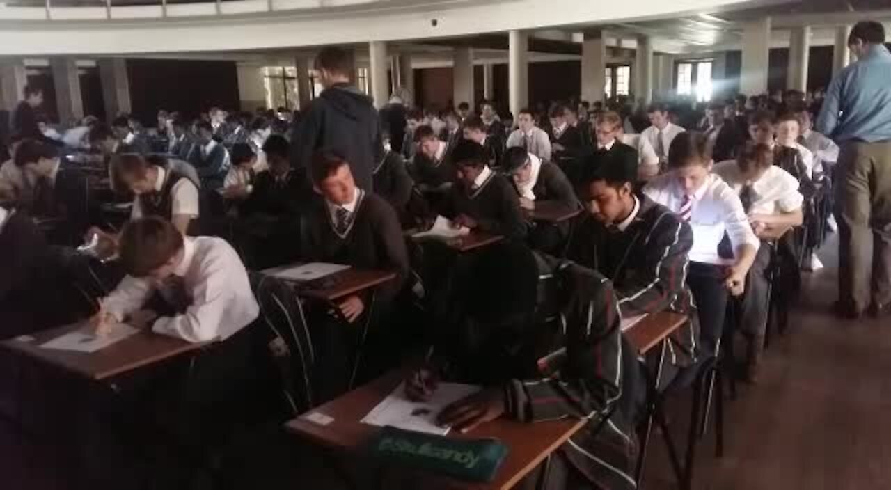 SOUT AFRICA - Johannesburg - Pretoria - 31 May 2019 - Matrics write exams wearing headlights (video) (csU)