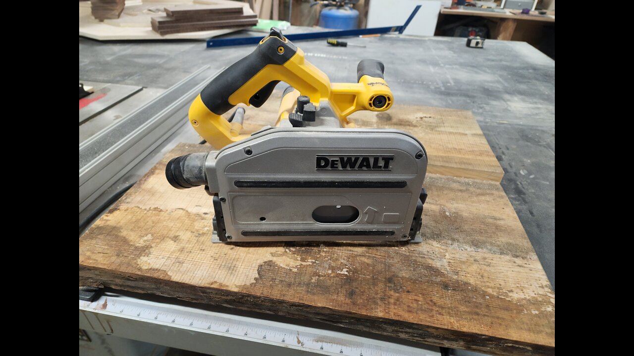 Trimming a pine slab with the Dewalt track saw