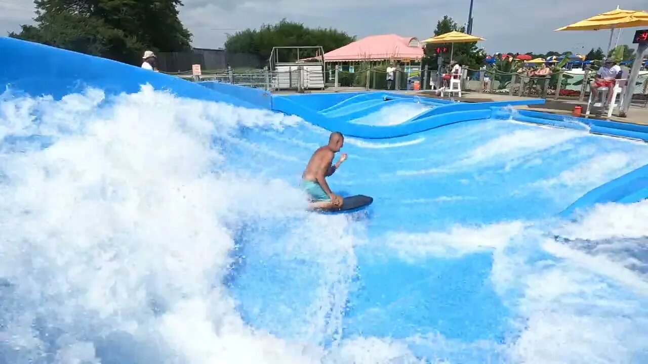 flowrider - Butch - 3 Soak City, Kings Island