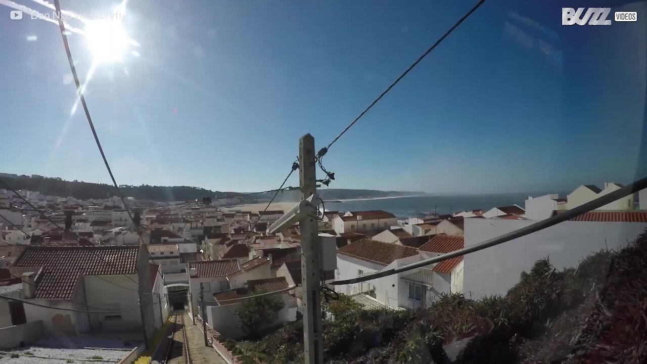 Drönare fångar bilder av gigantiska vågor i Nazareth