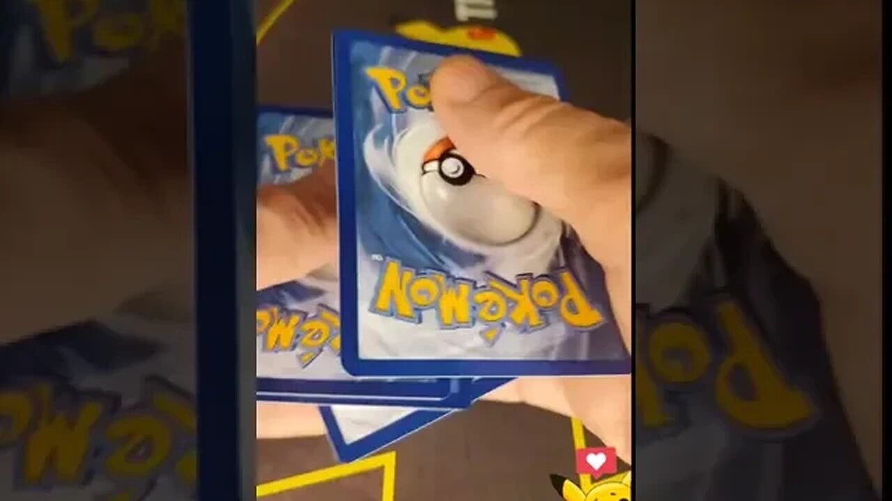 Looking For A Shocking Pull! ⚡️VIVID VOLTAGE Quick #pokemonTCG Pack Opening!