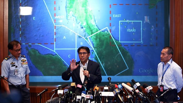 Malaysia's Civil Aviation Authority Chief Resigns After MH370 Report