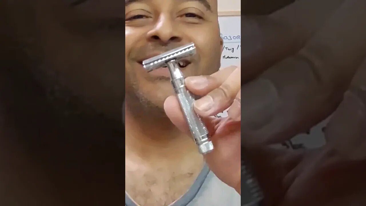ASMR SATISFYING SINGING of Edwin Jagger DE 89πππͺποΈππΎπ#asmr #shavingproducts #safetyrazor #satisfying