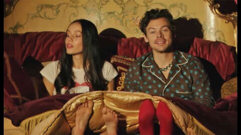 harry styles late night talking ✨️💖