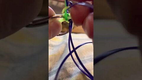 How to weave a lanyard keychain