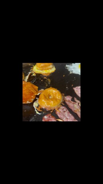 Breakfast tacos | @fatcharlesbbq on IG 🥓🇺🇸🍳🌮 #shorts