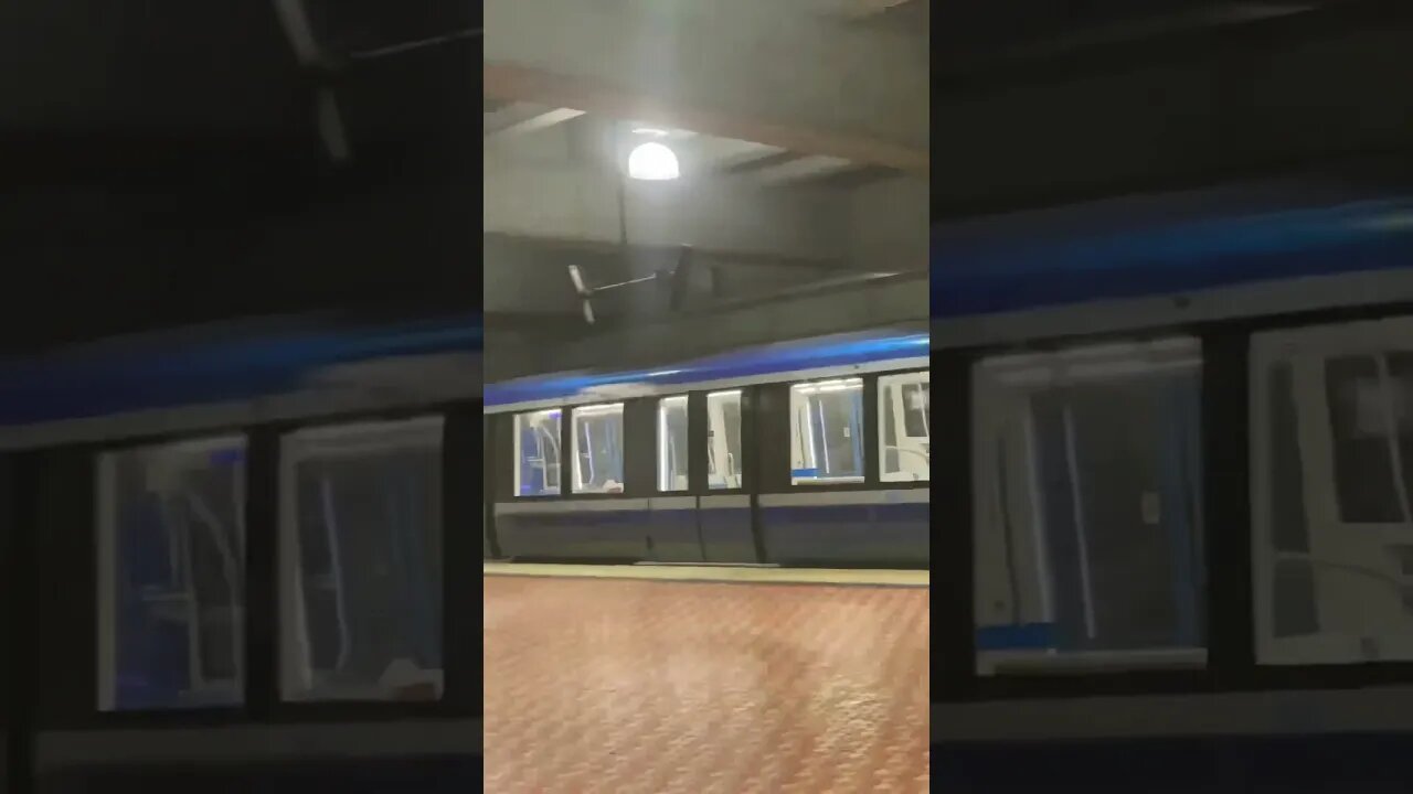 Smoothly departure from Lionel Groulx #montreal #train #traintravel #travel