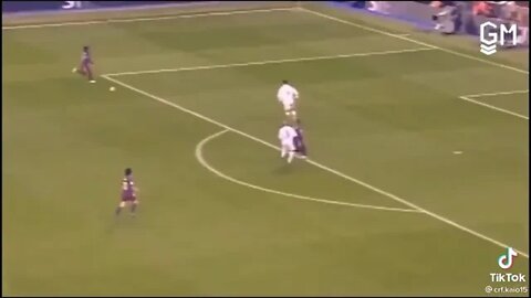 Ronaldinho (PSG) VS Ronaldinho (Barcelona)