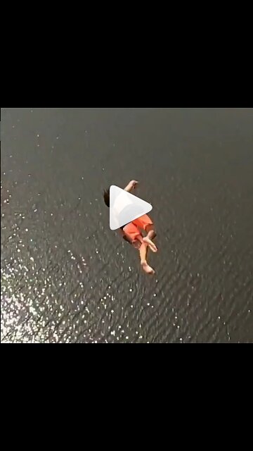 Trampolines are pretty rad 🤘 Follow for more 👇👇👇