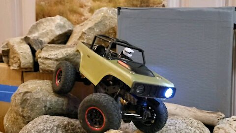 SCX24. A short wheeling video.