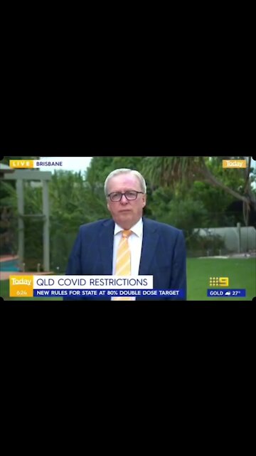 Aussie Health Chief Says People Who Don't Get Vaccinated Will be "Miserable" and "Lonely" For Life