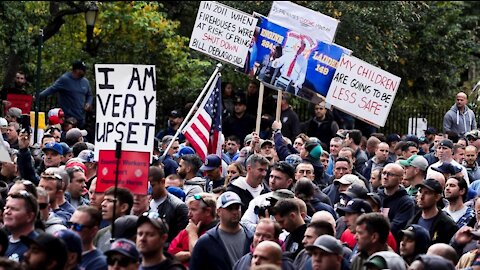 Policías y bomberos de Nueva York protestan contra la orden de vacunarse contra COVID 19