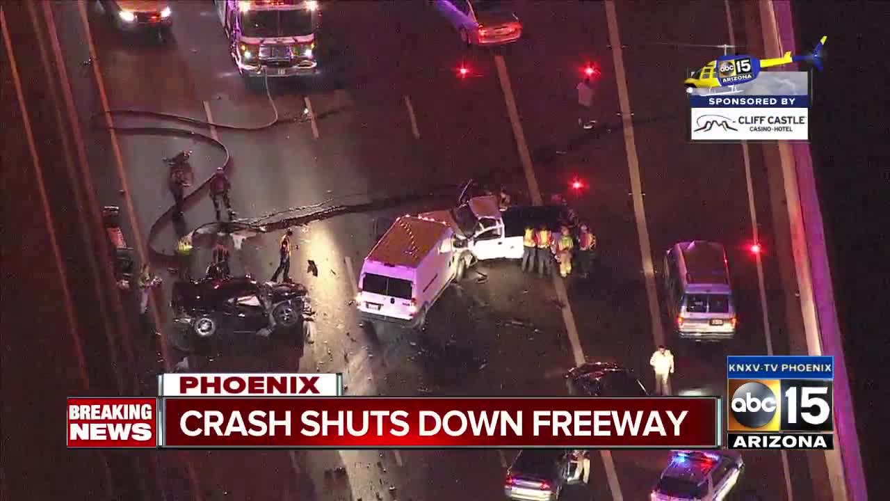 Crash shuts down major Valley freeway