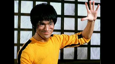 Cross kick Studio Films Bruce Lee Game Of Death