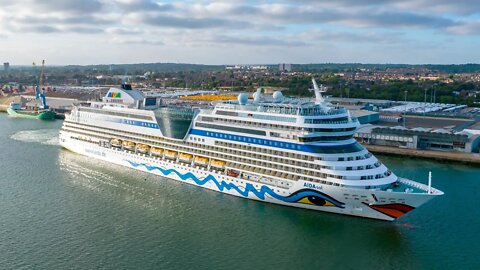 AIDA Sol cruise ship departing Southampton 106 Berth 02/08/2022 DJI Air 2S footage 4k