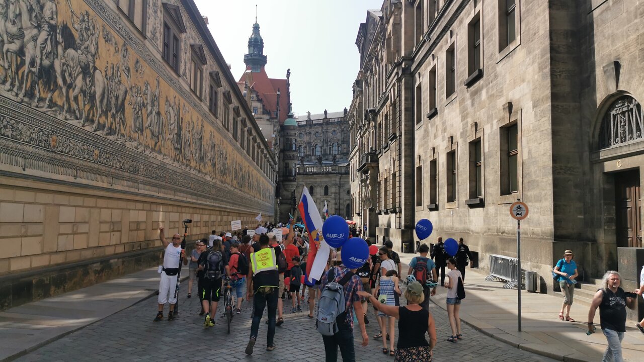 AUFZUG - TAG DER FREIHEIT - DRESDEN, Neumarkt & Stadtgebiet, 18 06 2022