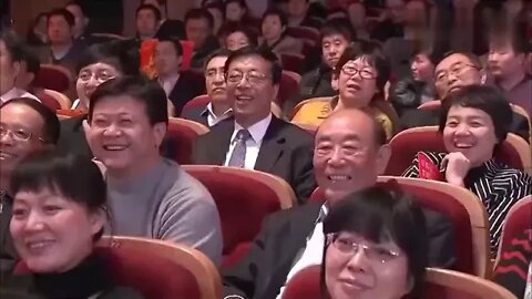 1 $$ Zhao Benshan's classic sketches make the audience laugh