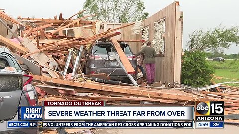 Severe weather threat far from over in Midwest