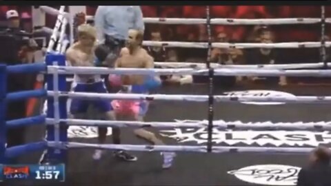 41 YEAR OLD YTUBER NICKNAMED DAD PROMPTLY FINISHES HIS OPPONENT IN A BOXING MATCH