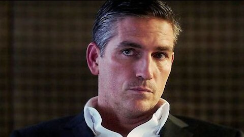 “Es el peor horror que haya visto”: el actor Jim Caviezel habló del adenocromo y sacrificio de niños