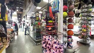 Feira dos Importados, Caminhando por Brasília