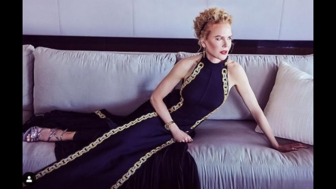 Nicole Kidman's Golden Globes dress took 425 hours to embroider