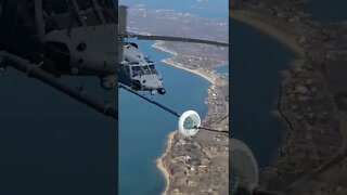 Helicóptero ABASTECENDO no ar #shorts #ucrania #russia #otan #militares #ucraniaultimominuto