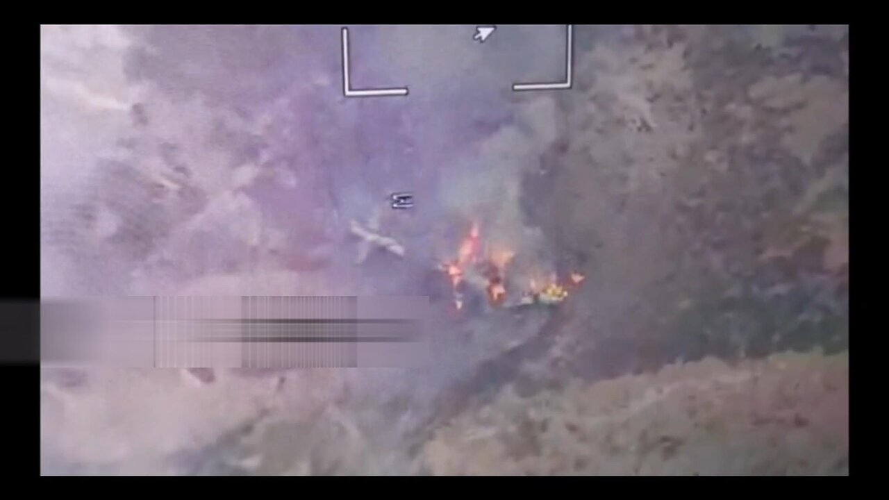 Ukraine: Downed UH-60 Black Hawk or Mi-24 with troops on board